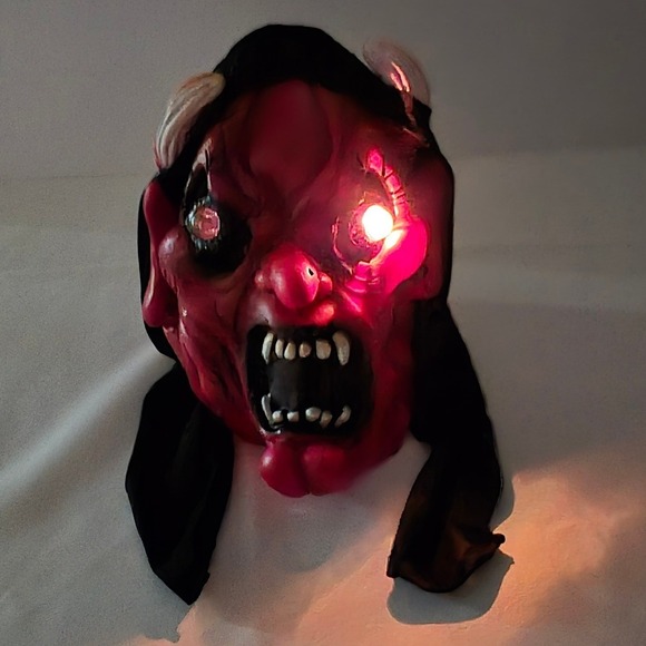 Vtg 90s Halloween Devil Demon Mask Light Up Eyes Works Latex Hood Battery Op - Picture 1 of 17